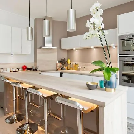 Apartman De Luxe 1 Tour Eiffel Avec Balcon