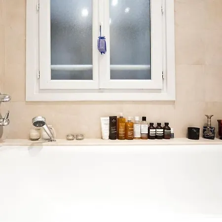 Apartman De Luxe 1 Tour Eiffel Avec Balcon