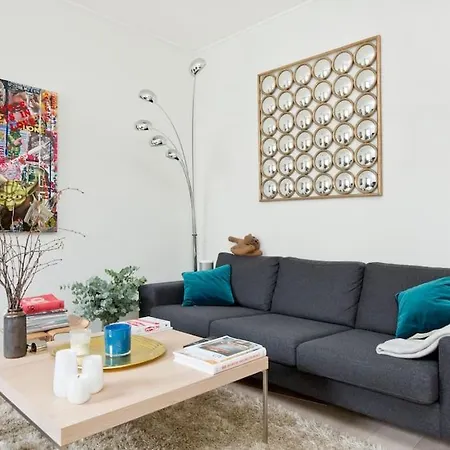 Apartman De Luxe 1 Tour Eiffel Avec Balcon *