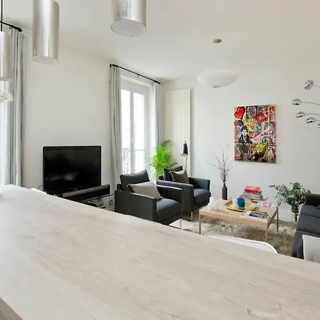 De Luxe 1 Tour Eiffel Avec Balcon شقة